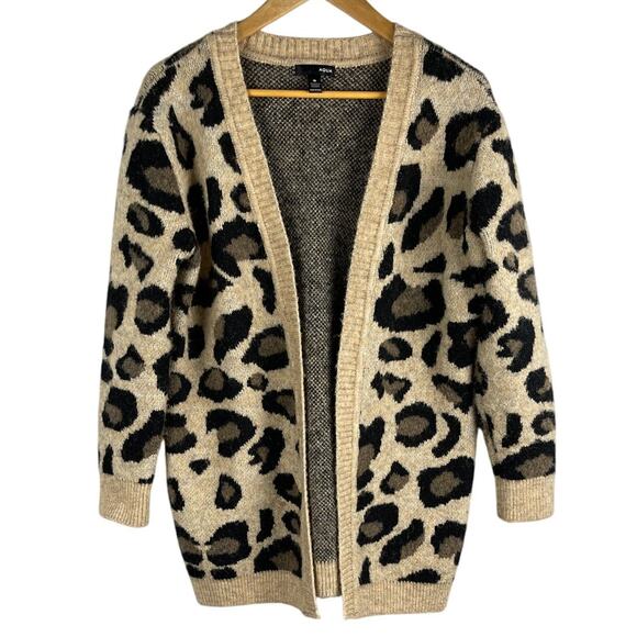 AQUA Long Length Cozy Animal Print Open Cardigan with Stretch Size Large - Picture 5 of 12